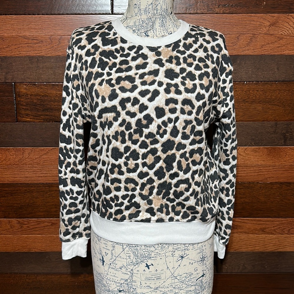 No Boundaries Crew Neck Long Sleeve Fuzzy Lined Animal Print Sweatshirt